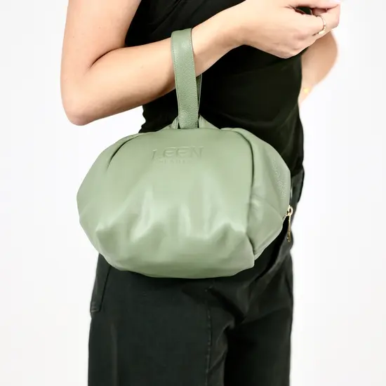 BEAUTY BAG جزدان أنيق وعملي